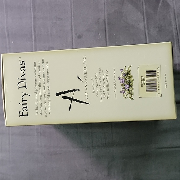 Fairy Divas Holly Diva Christmas Ornament  2002  Retired New in Box - Picture 3 of 5